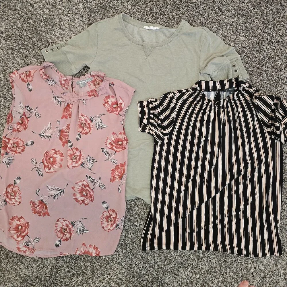 Bundle womens tops - Picture 1 of 2